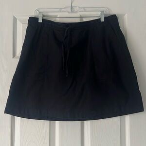 Lands’ End Black Skort